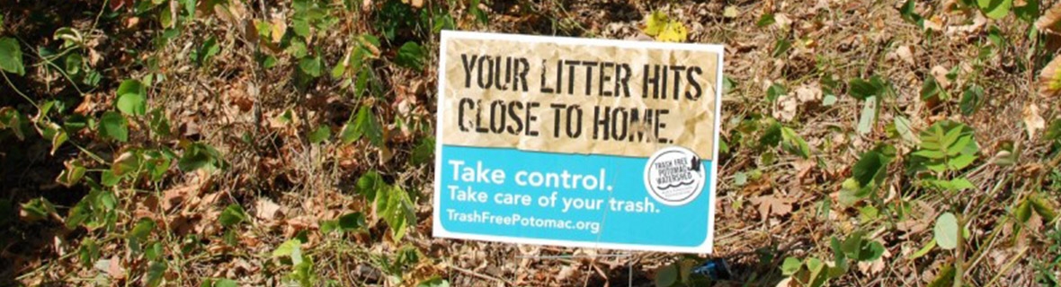 Anti litter sign in the woods. Photo by Will Schick